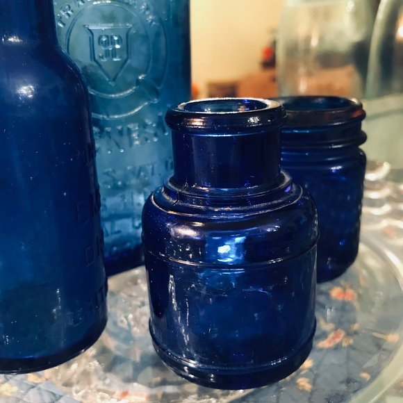 Vintage Cobalt Blue Medical Bottles (5) - Picture 5 of 15